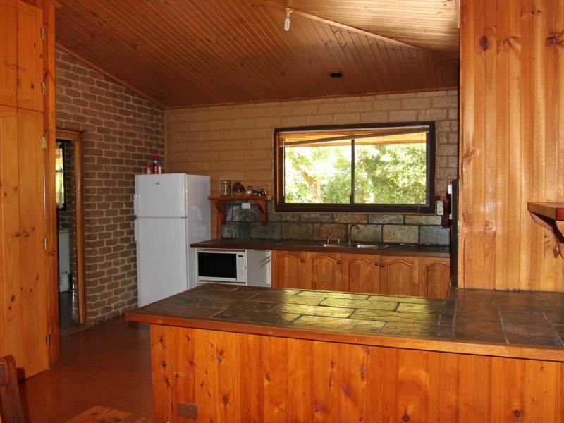 19 Weeks Crt, Alexandra VIC 3714