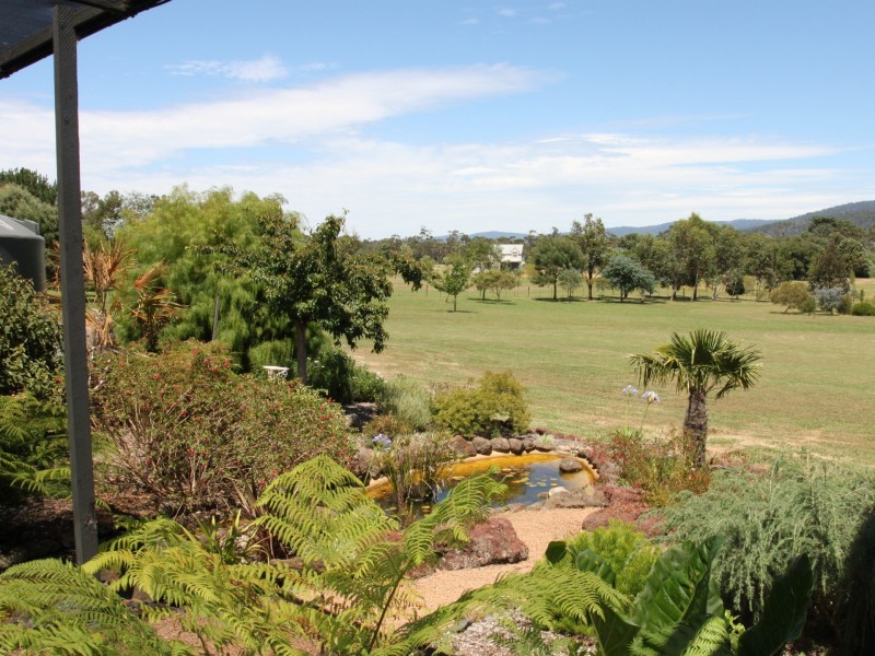 71 Seal Rock Rd, Buxton VIC 3711