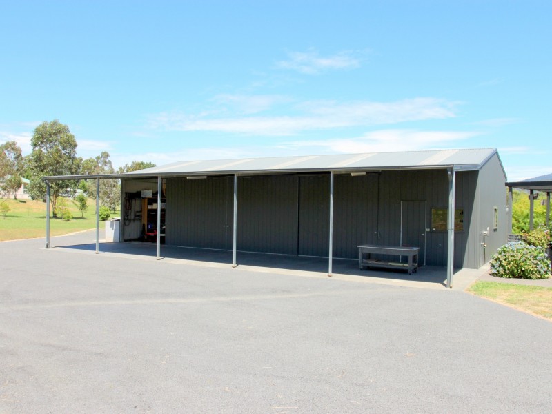 71 Seal Rock Rd, Buxton VIC 3711