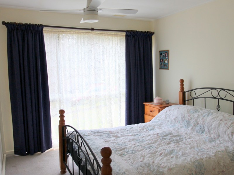 22 Fourth Street, Eildon VIC 3713