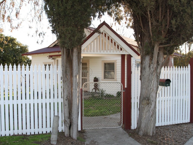 32 Grant Street, Alexandra VIC 3714