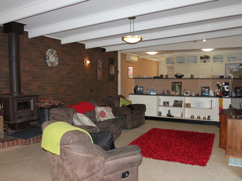 16 Villeneuve Street, Alexandra VIC 3714