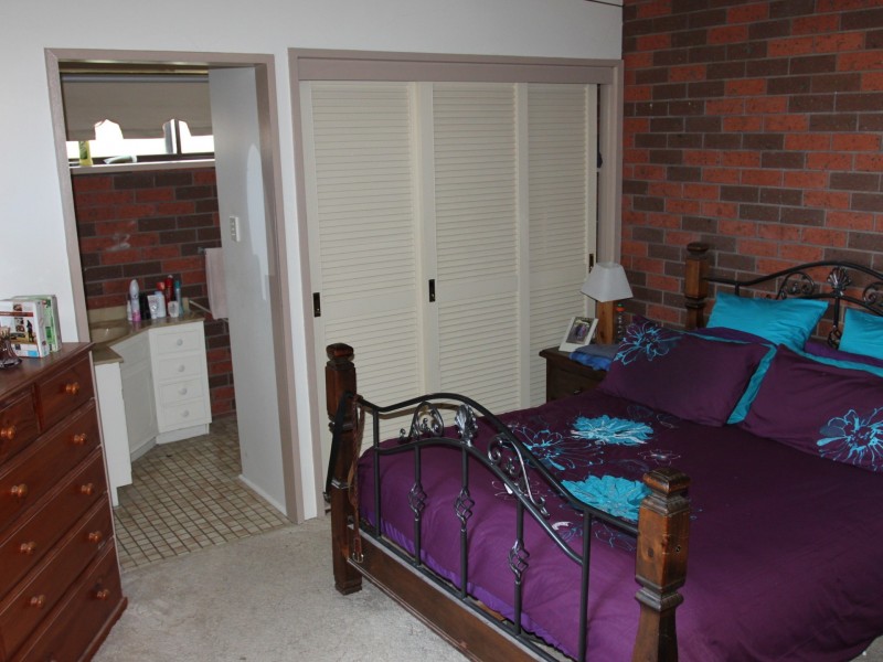 16 Villeneuve Street, Alexandra VIC 3714