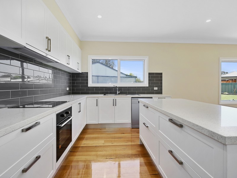 11 Coates Court, Alexandra VIC 3714