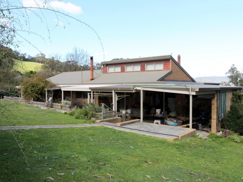27 Shannon Court, Eildon VIC 3713