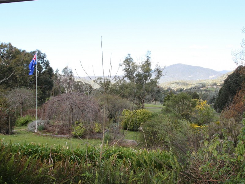 27 Shannon Court, Eildon VIC 3713