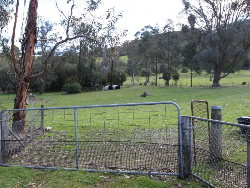 27 Shannon Court, Eildon VIC 3713