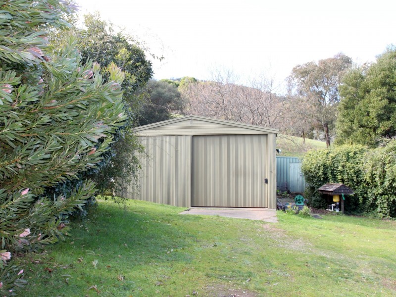 27 Shannon Court, Eildon VIC 3713