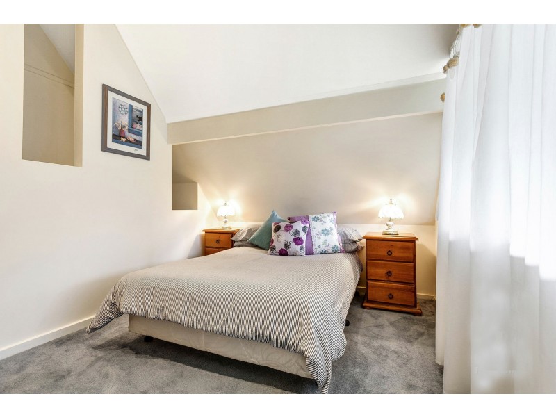 24 McColl Lane, Alexandra VIC 3714