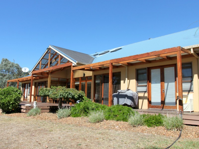 71 McIntyre Lane, Alexandra VIC 3714