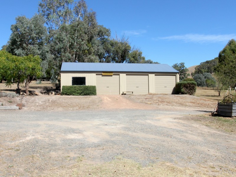 71 McIntyre Lane, Alexandra VIC 3714