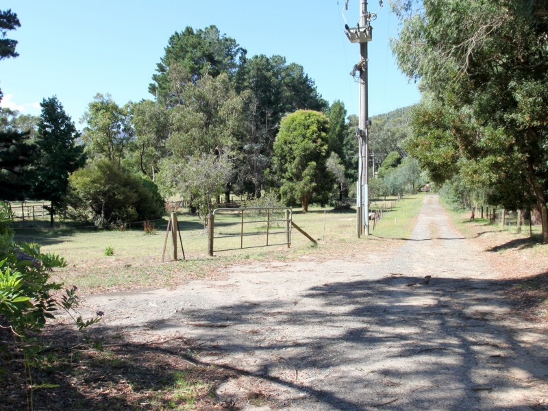 2221 Maroondah Highway, Buxton VIC 3711