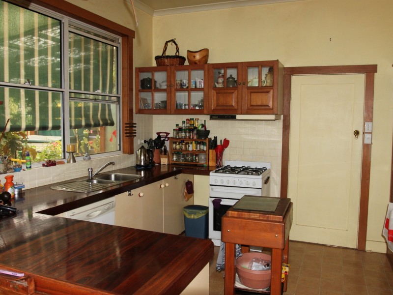 1 Villeneuve St, Alexandra VIC 3714