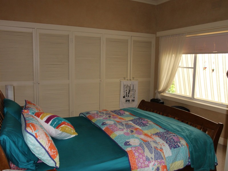 1 Villeneuve St, Alexandra VIC 3714