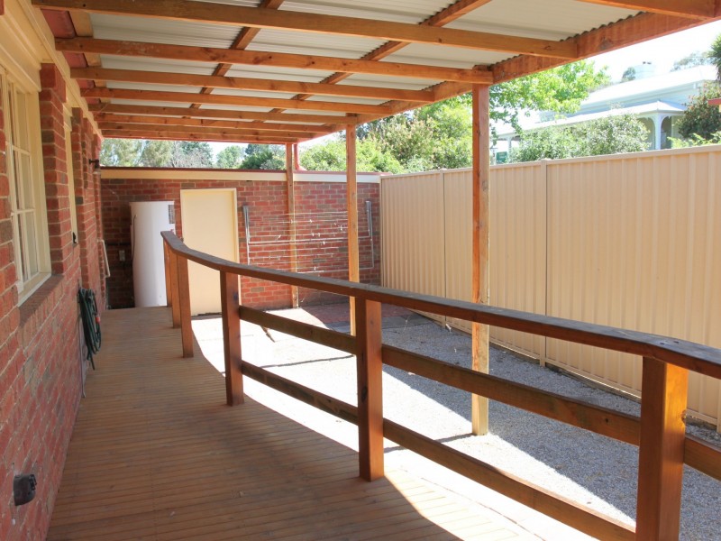 Unit 2/5 Albert Street, Alexandra VIC 3714