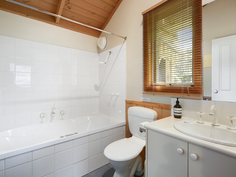 1 Mareeba Avenue, Buxton VIC 3711