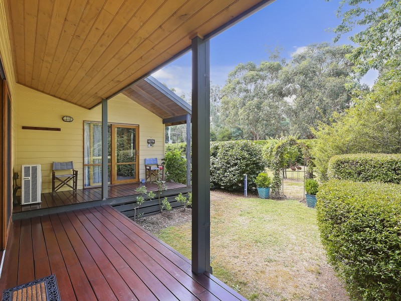 1 Mareeba Avenue, Buxton VIC 3711