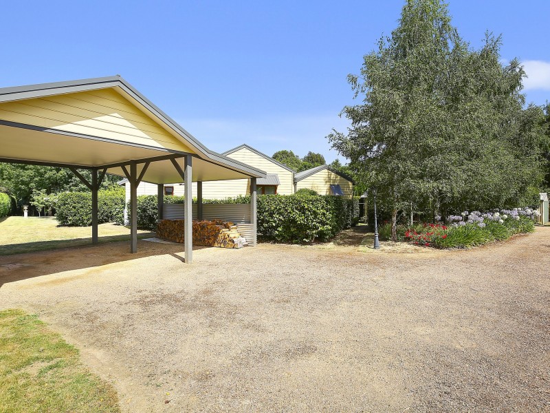 1 Mareeba Avenue, Buxton VIC 3711