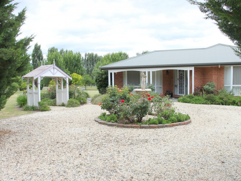 785 Back Eildon Rd, Eildon VIC 3713