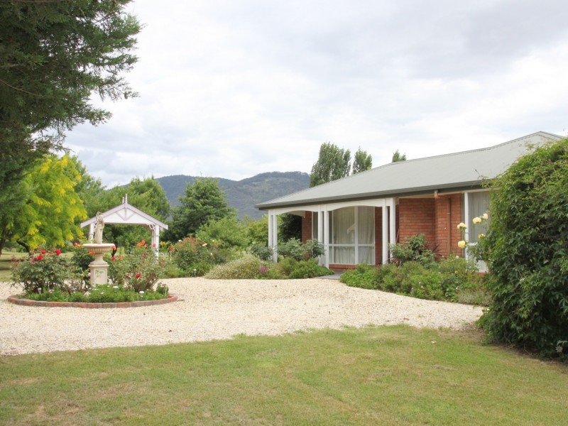 785 Back Eildon Rd, Eildon VIC 3713
