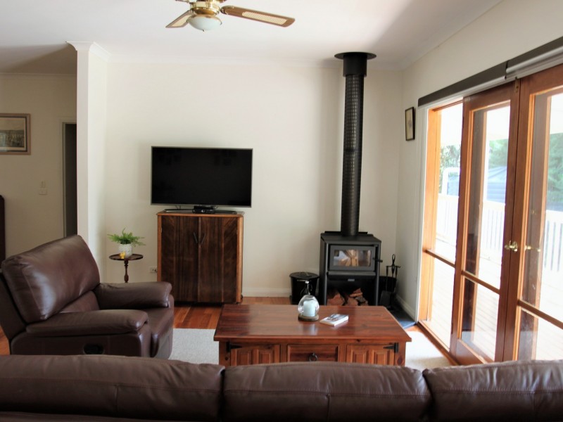 27 Mareeba Avenue, Buxton VIC 3711