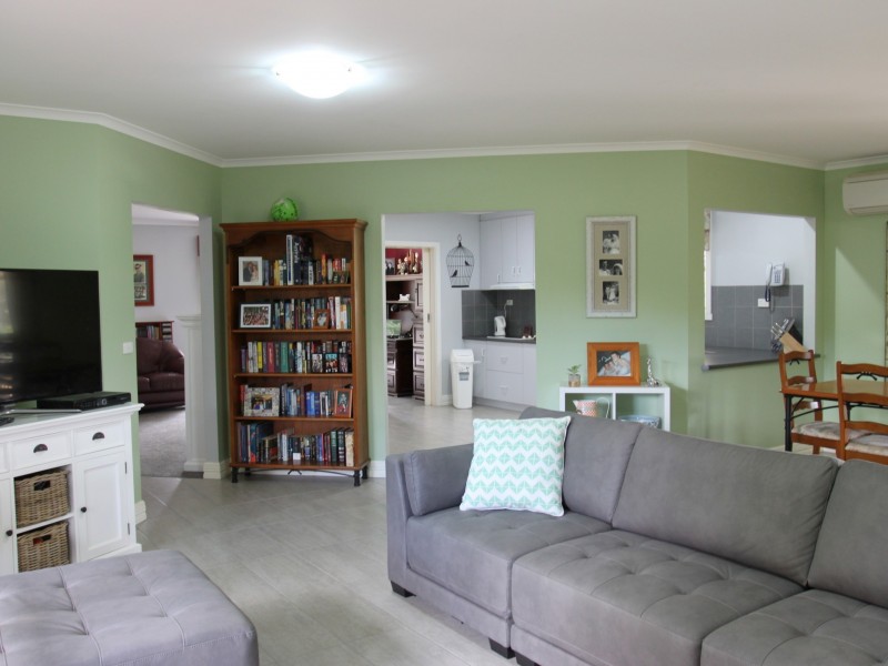 6 Jones Close, Alexandra VIC 3714