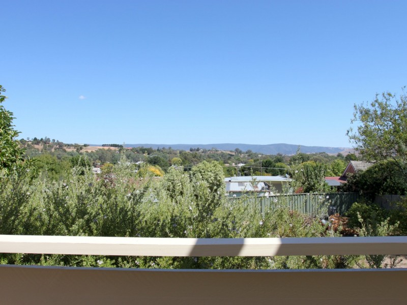 22 Villeneuve Street, Alexandra VIC 3714