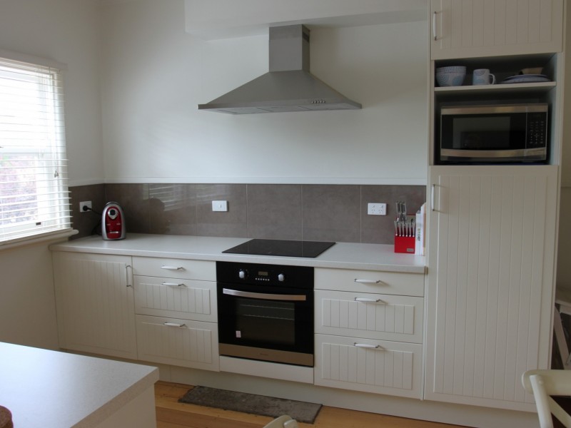 8 High Street, Eildon VIC 3713