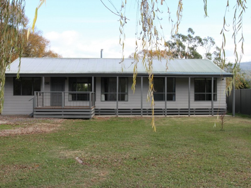 31 Mareeba Avenue, Buxton VIC 3711