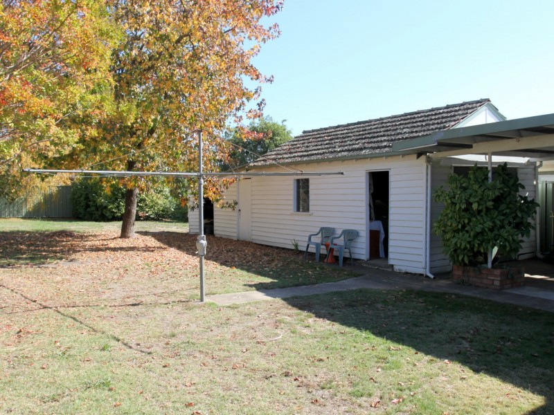 30 Bayley St, Alexandra VIC 3714