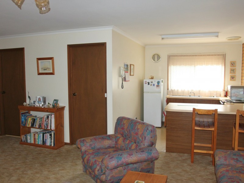 2/62 Coster St, Alexandra VIC 3714