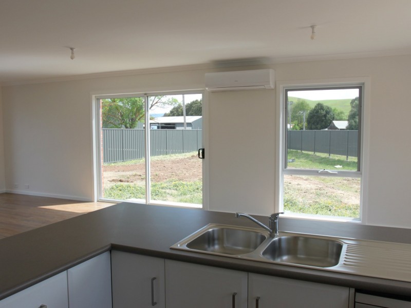 33 Johnston Street, Alexandra VIC 3714