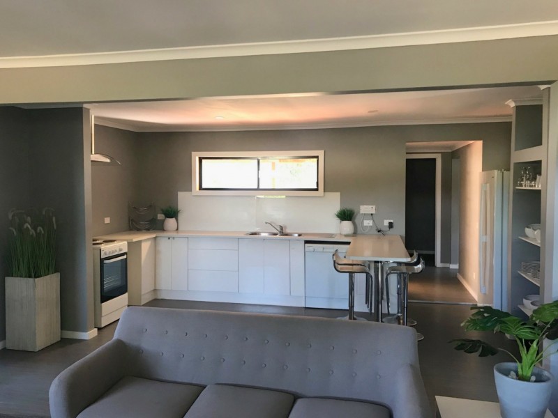 6 Centre Avenue, Eildon VIC 3713