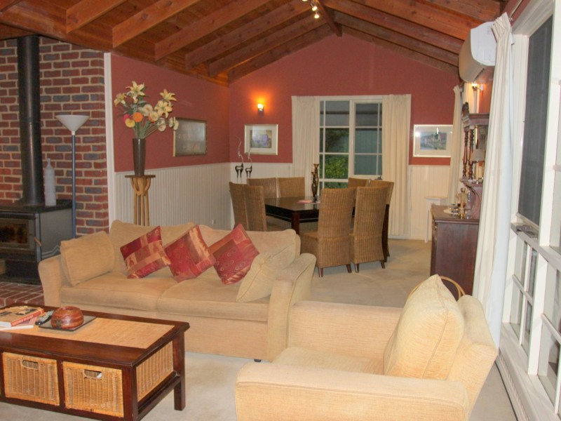 2 Ballina Crt, Buxton VIC 3711