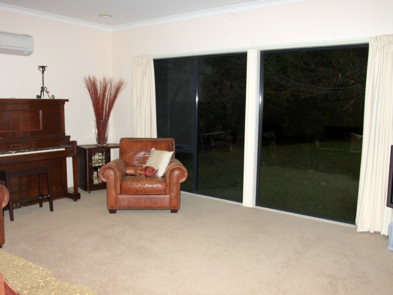 2 Ballina Crt, Buxton VIC 3711