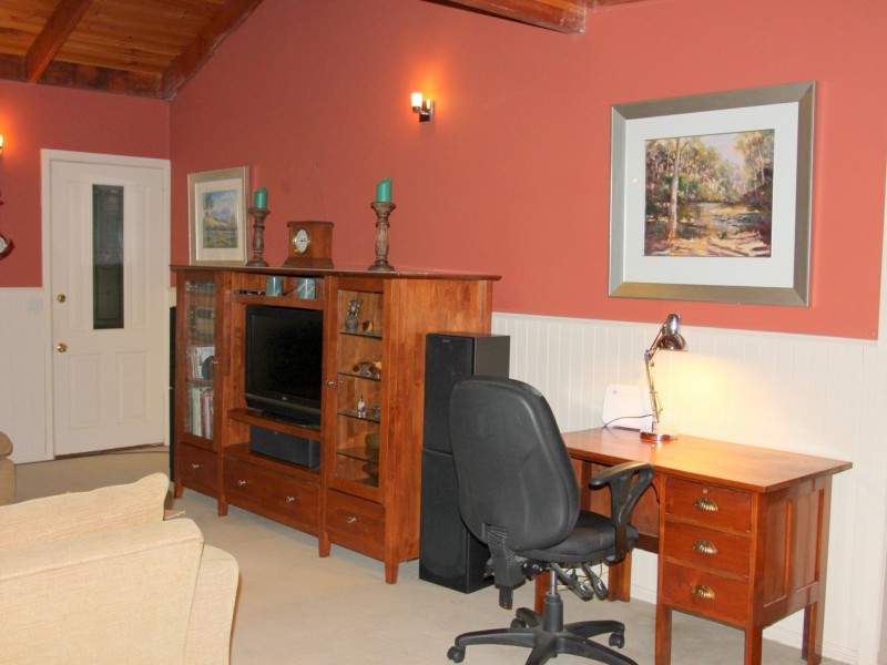 2 Ballina Crt, Buxton VIC 3711