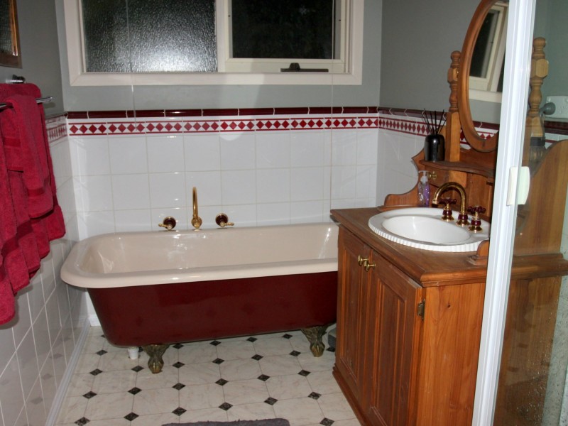 2 Ballina Crt, Buxton VIC 3711