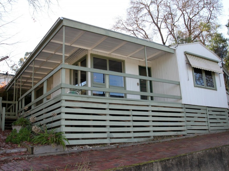 22 Centre Avenue, Eildon VIC 3713