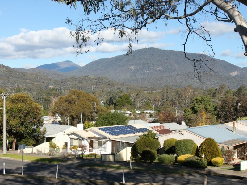 22 Centre Avenue, Eildon VIC 3713