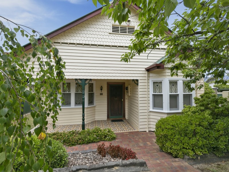 15 High Street, Eildon VIC 3713