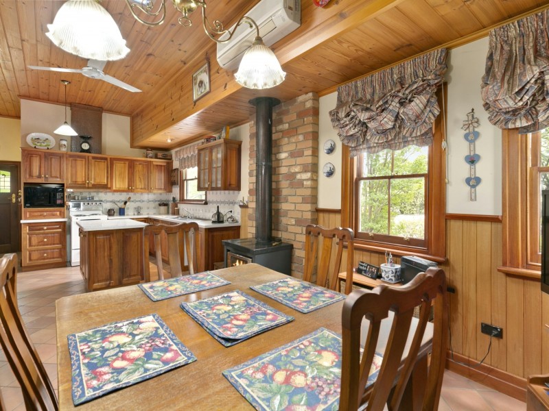 15 High Street, Eildon VIC 3713