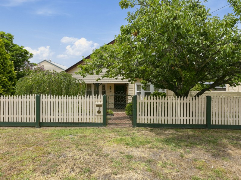 15 High Street, Eildon VIC 3713