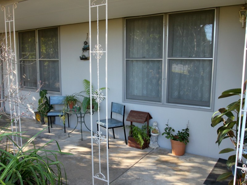 4 Hillside Avenue, Eildon VIC 3713