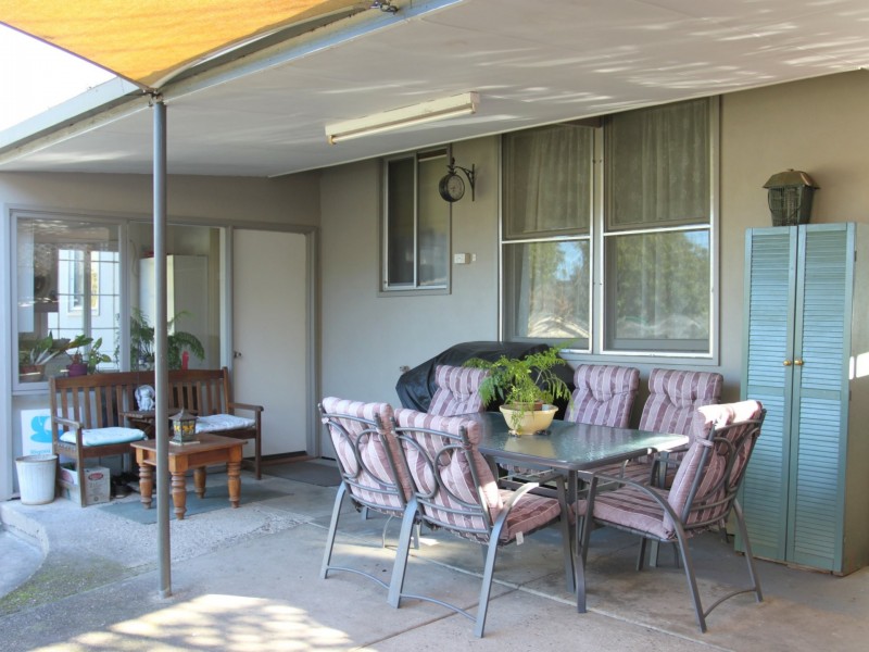 4 Hillside Avenue, Eildon VIC 3713