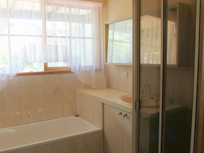 13 Tuohy Court, Eildon VIC 3713