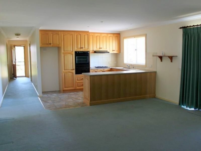 28 Rose Street, Alexandra VIC 3714