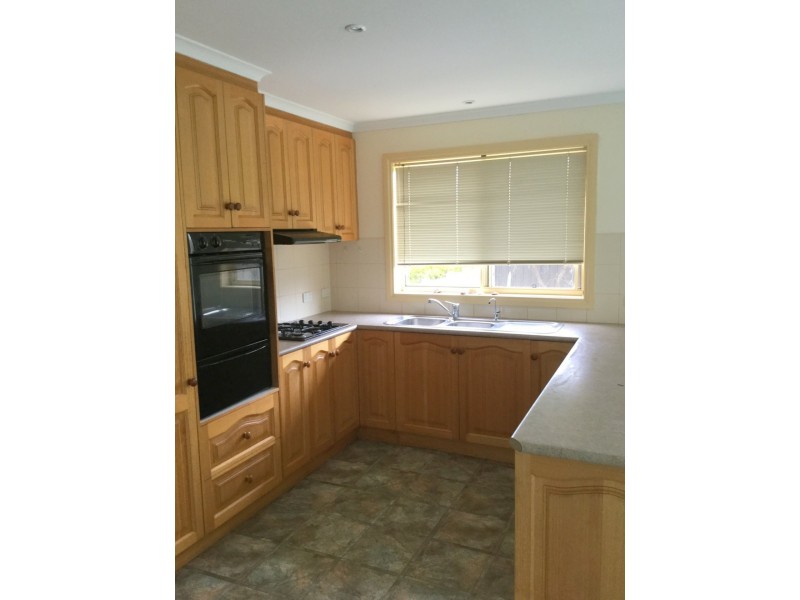 28 Rose Street, Alexandra VIC 3714