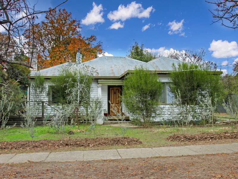 15 Albert Street, Alexandra VIC 3714