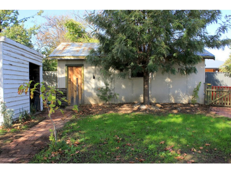 15 Albert Street, Alexandra VIC 3714