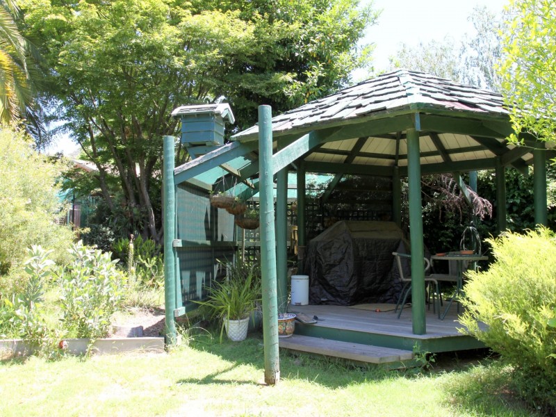 18 Hillside Avenue, Eildon VIC 3713